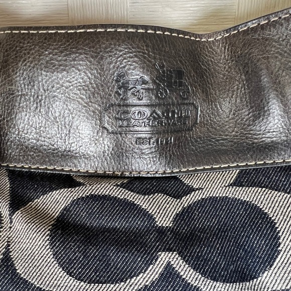 COACH Zoe Denim Signature Lg Hobo Bag Leather Trim w/Hang Tag 0871-12662 - Picture 4 of 11